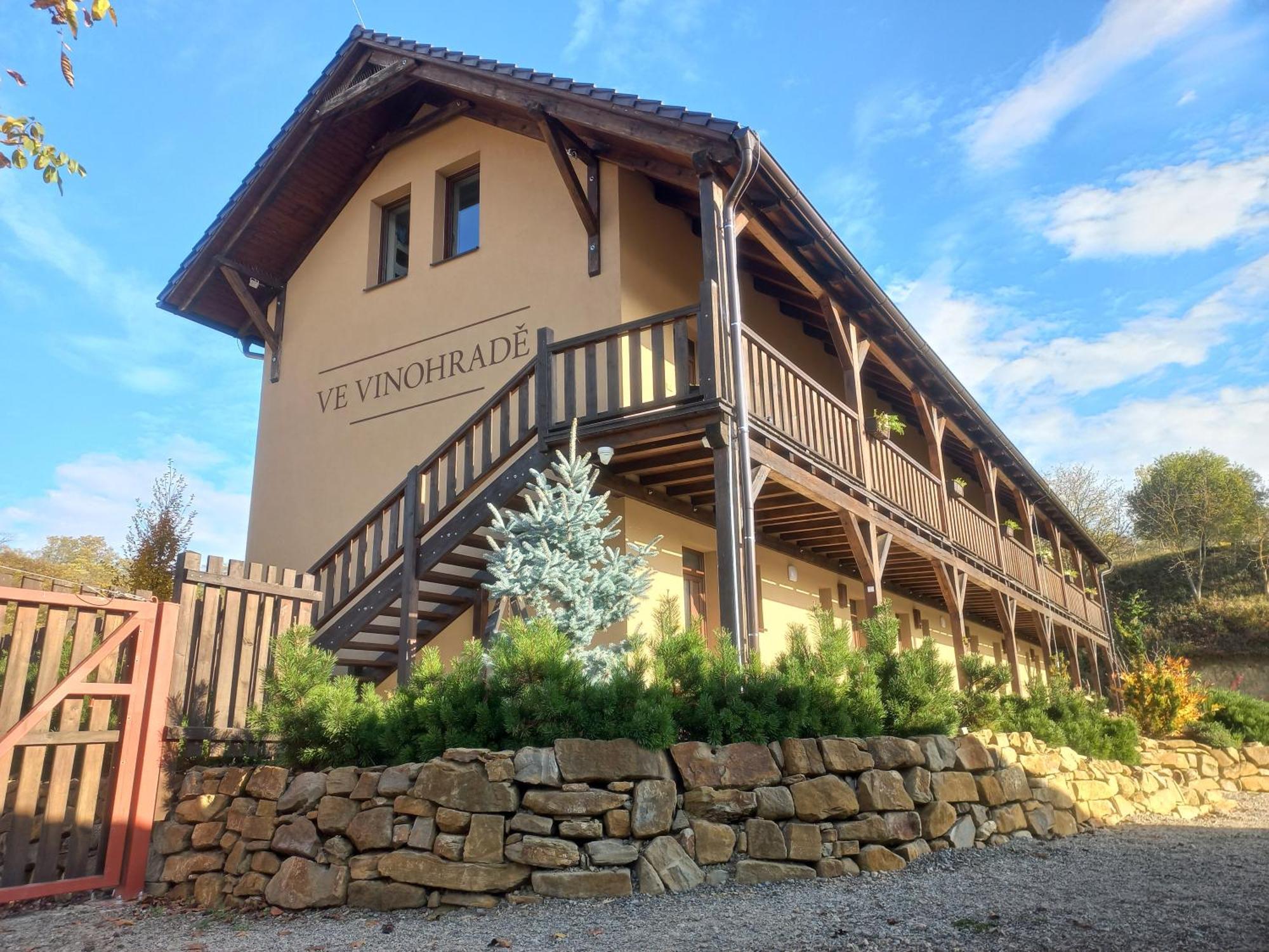 Penzion Ve Vinohrade Němčičky Exterior foto