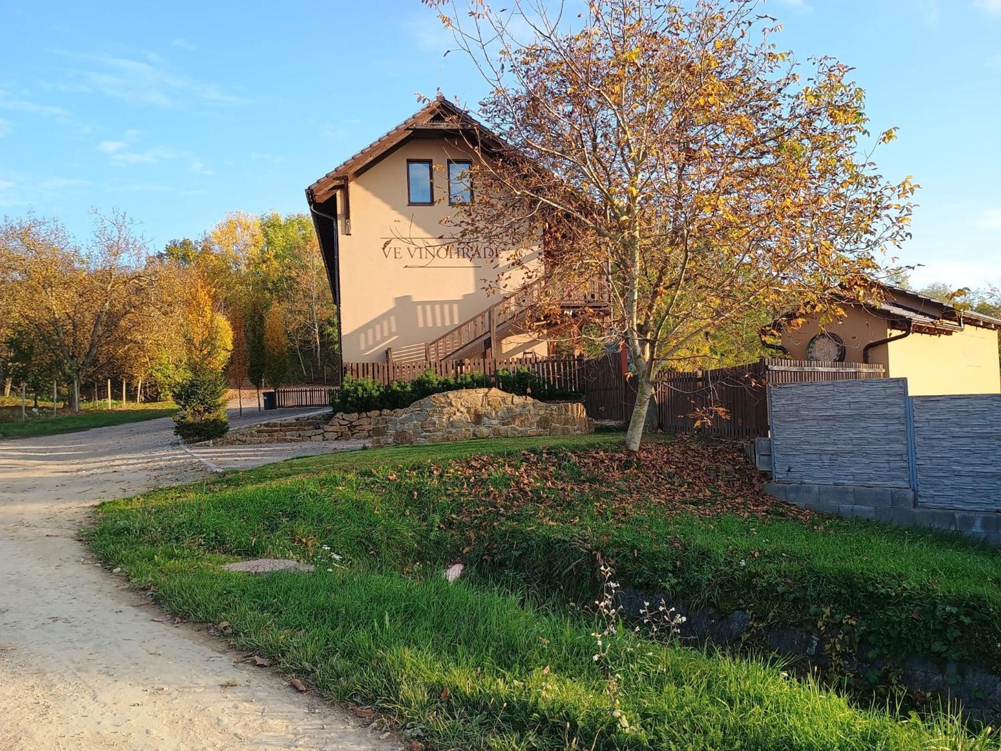 Penzion Ve Vinohrade Němčičky Exterior foto